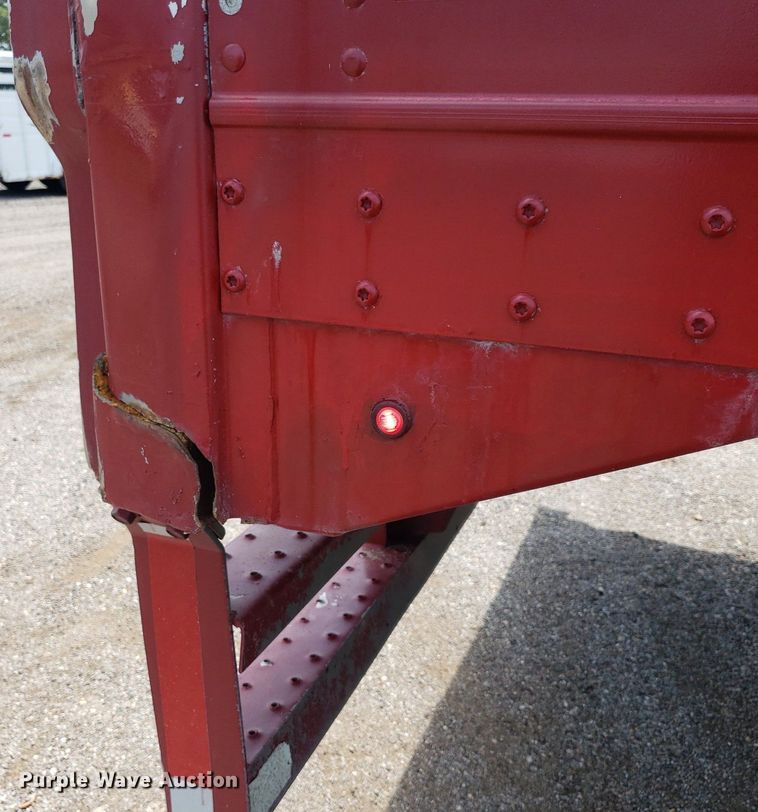 image for item DO2946 1999 Wabash  refrigerated van trailer