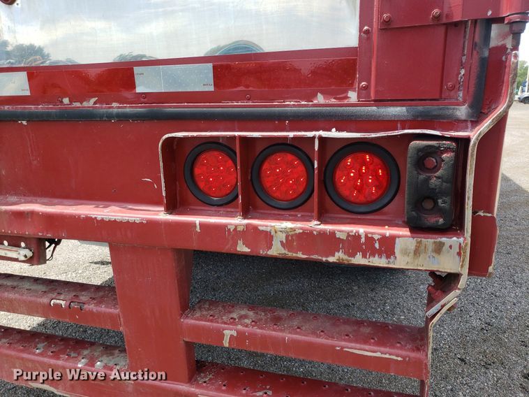 image for item DO2946 1999 Wabash  refrigerated van trailer