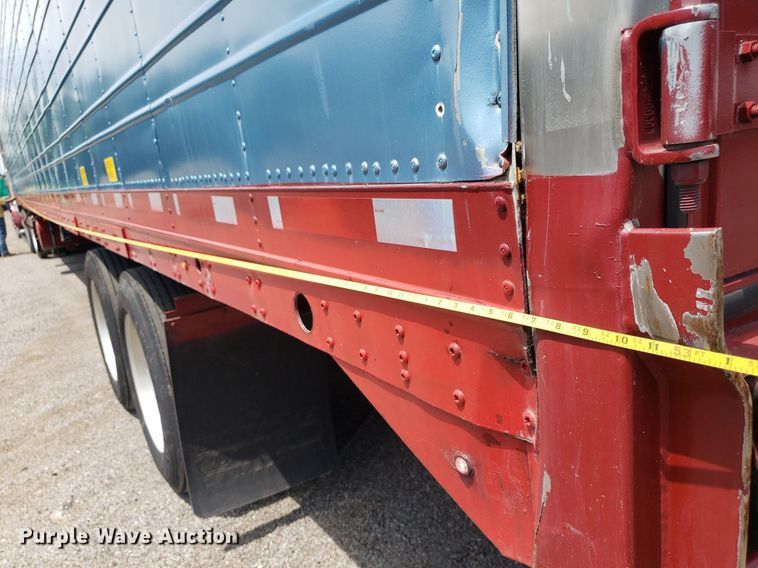 image for item DO2946 1999 Wabash  refrigerated van trailer