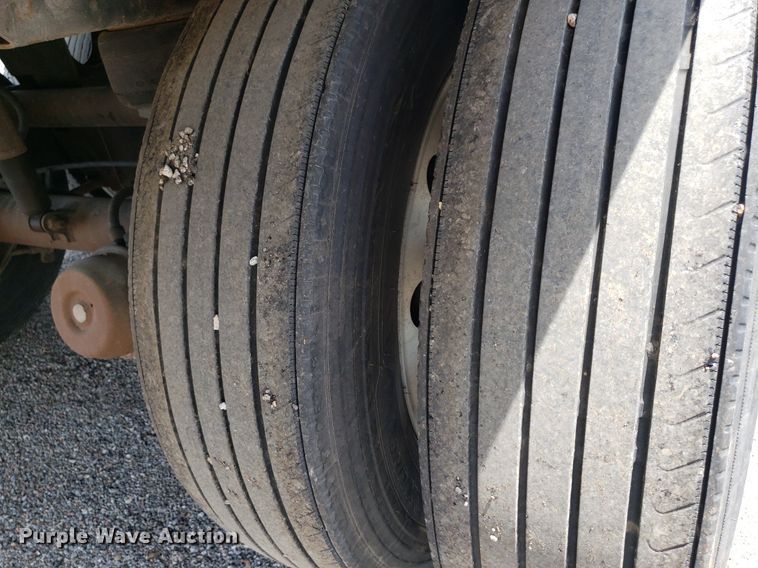 image for item DO2946 1999 Wabash  refrigerated van trailer