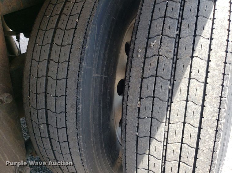 image for item DO2946 1999 Wabash  refrigerated van trailer