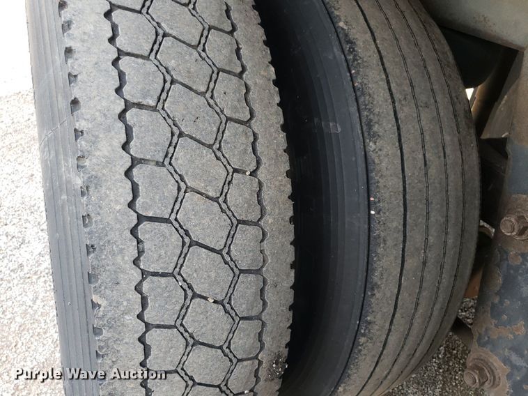 image for item DO2946 1999 Wabash  refrigerated van trailer