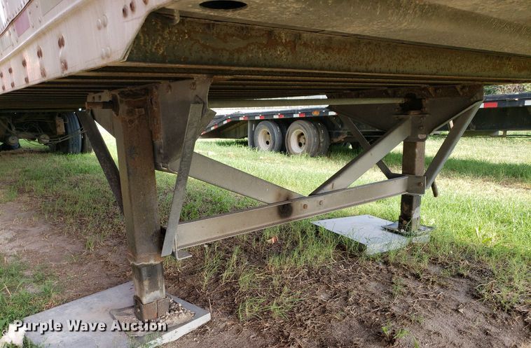 image for item DO2954 2006 Vanguard VIP  dry van trailer