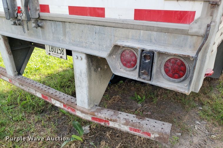 image for item DO2954 2006 Vanguard VIP  dry van trailer