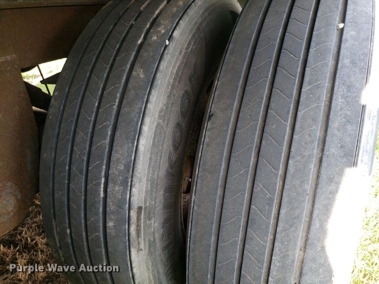 image for item DO2954 2006 Vanguard VIP  dry van trailer