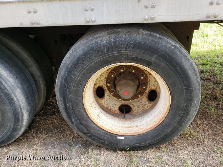 image for item DO2954 2006 Vanguard VIP  dry van trailer