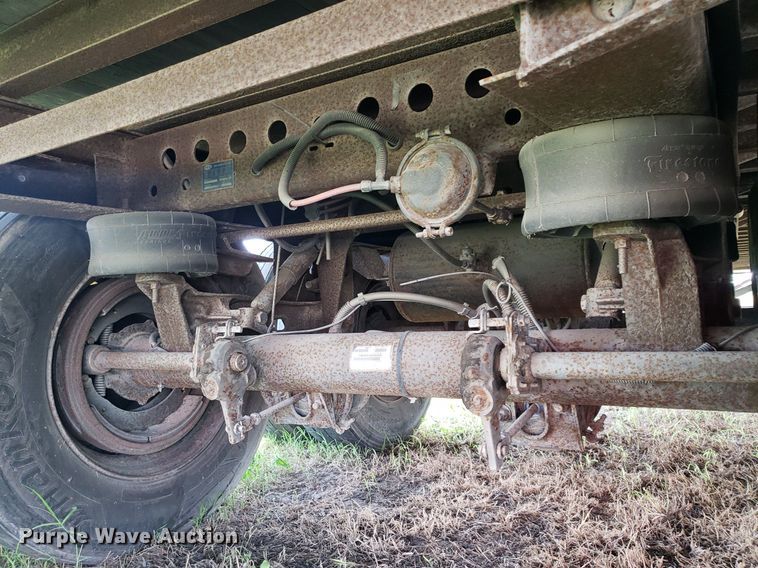 image for item DO2954 2006 Vanguard VIP  dry van trailer