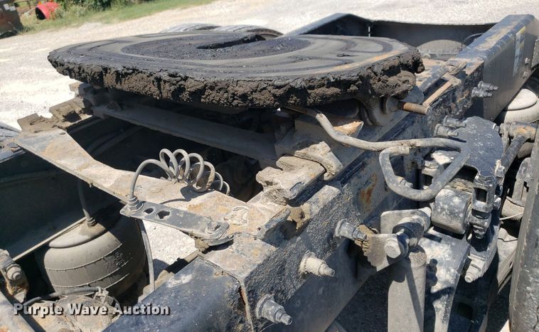 image for item DO2972 2016 Peterbuilt 579  semi truck