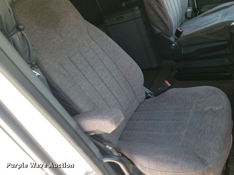 image for item DO2972 2016 Peterbuilt 579  semi truck