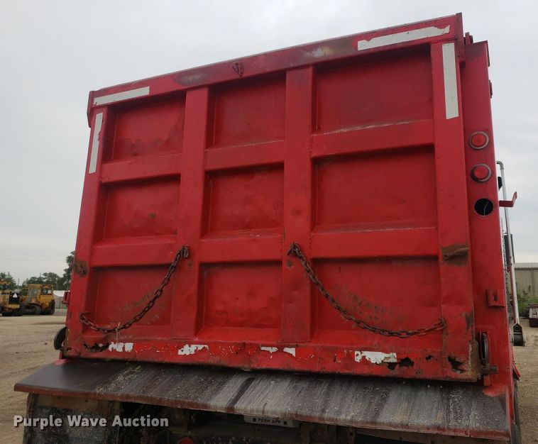 image for item DO3046 1999 Western Star 4900  dump truck