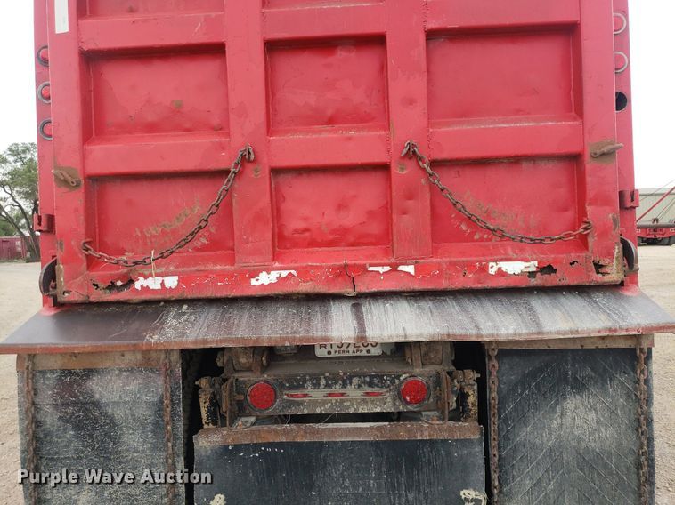 image for item DO3046 1999 Western Star 4900  dump truck