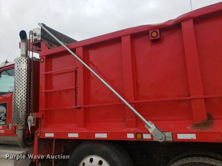 image for item DO3046 1999 Western Star 4900  dump truck