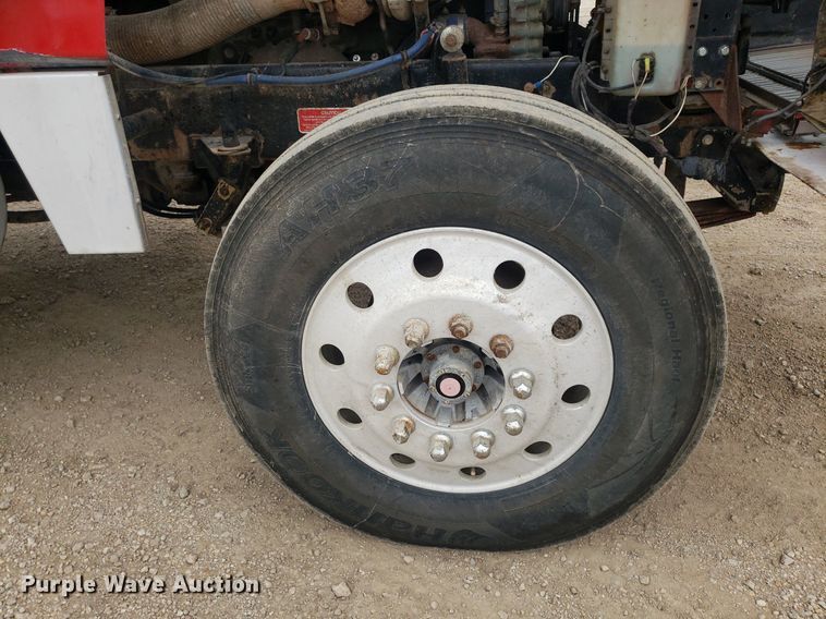 image for item DO3046 1999 Western Star 4900  dump truck