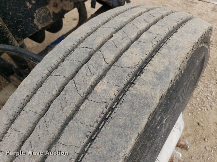 image for item DO3046 1999 Western Star 4900  dump truck