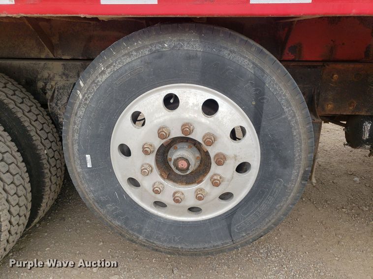 image for item DO3046 1999 Western Star 4900  dump truck