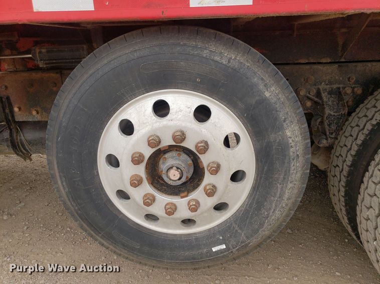 image for item DO3046 1999 Western Star 4900  dump truck