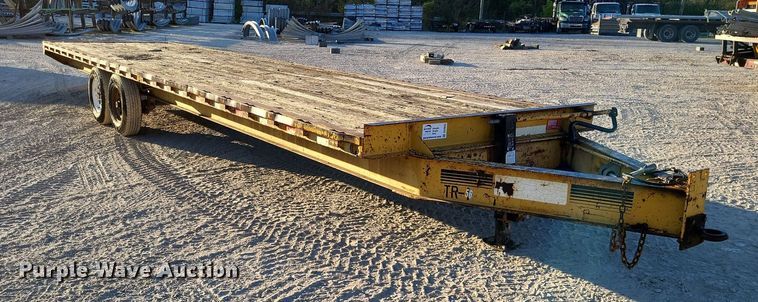 image for item DO3633 2002 Hurst 1H9  equipment trailer