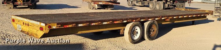 image for item DO3633 2002 Hurst 1H9  equipment trailer