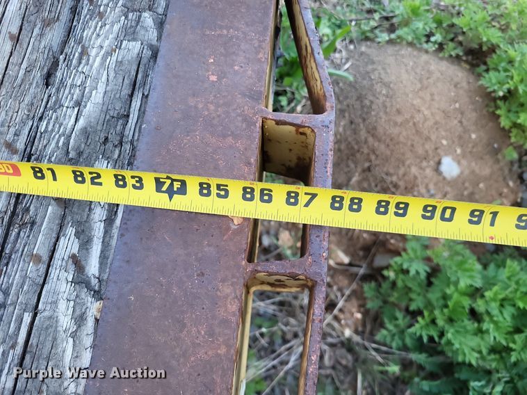 image for item DO3633 2002 Hurst 1H9  equipment trailer