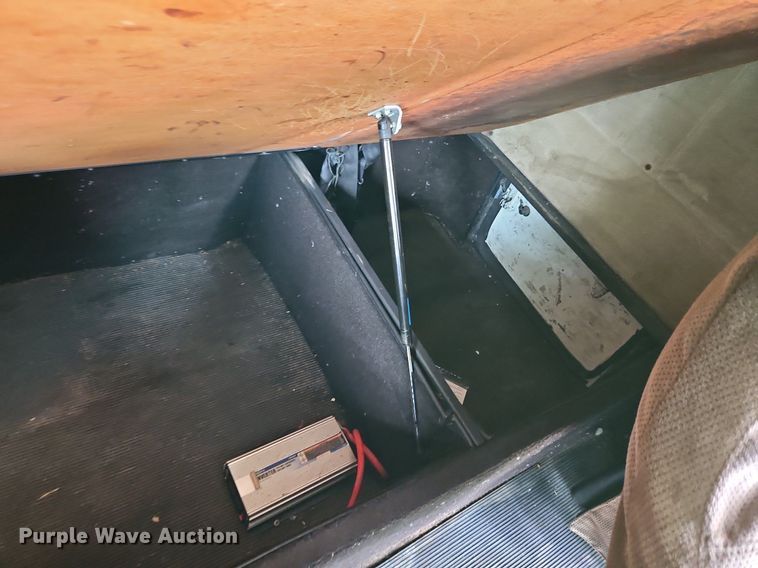 image for item DP2307 1993 Freightliner FLD120  semi truck