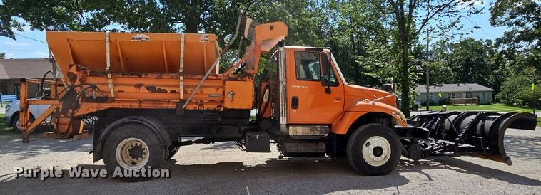 image for item DP2308 2006 International 7400  dump truck