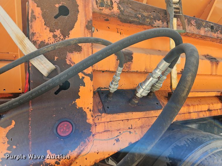 image for item DP2308 2006 International 7400  dump truck