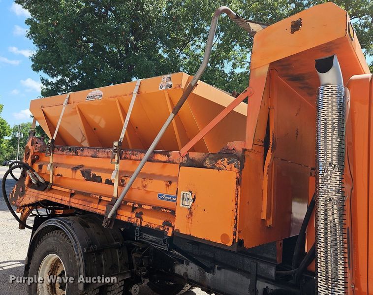 image for item DP2308 2006 International 7400  dump truck