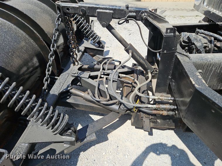 image for item DP2308 2006 International 7400  dump truck