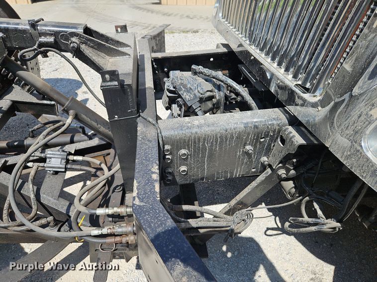 image for item DP2308 2006 International 7400  dump truck