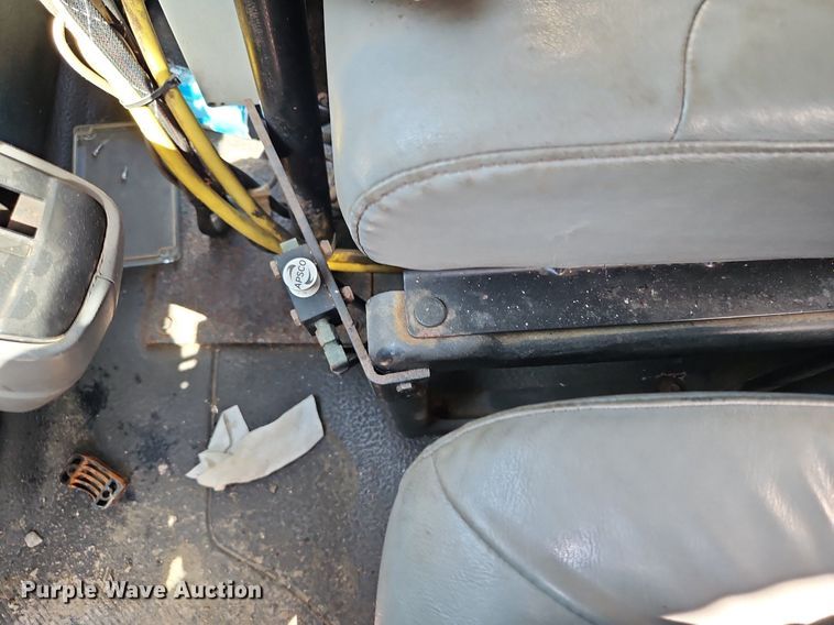 image for item DP2308 2006 International 7400  dump truck