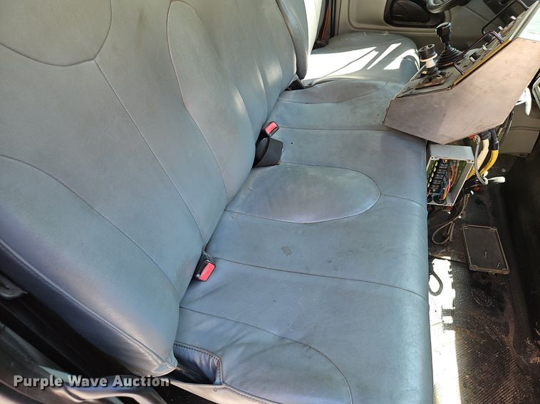 image for item DP2308 2006 International 7400  dump truck