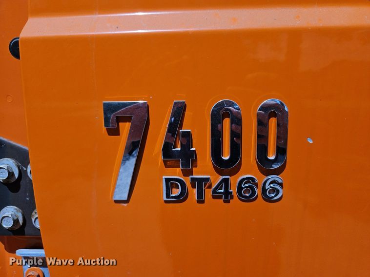 image for item DP2308 2006 International 7400  dump truck