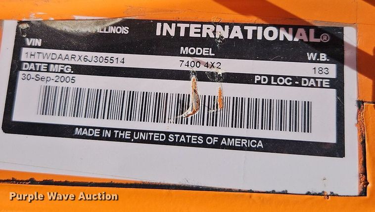 image for item DP2308 2006 International 7400  dump truck