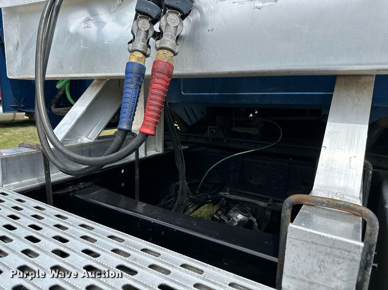 image for item DP3166 2017 Volvo VNL  semi truck