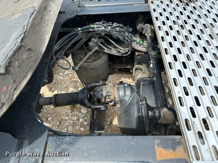 image for item DP3166 2017 Volvo VNL  semi truck