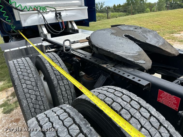 image for item DP3166 2017 Volvo VNL  semi truck