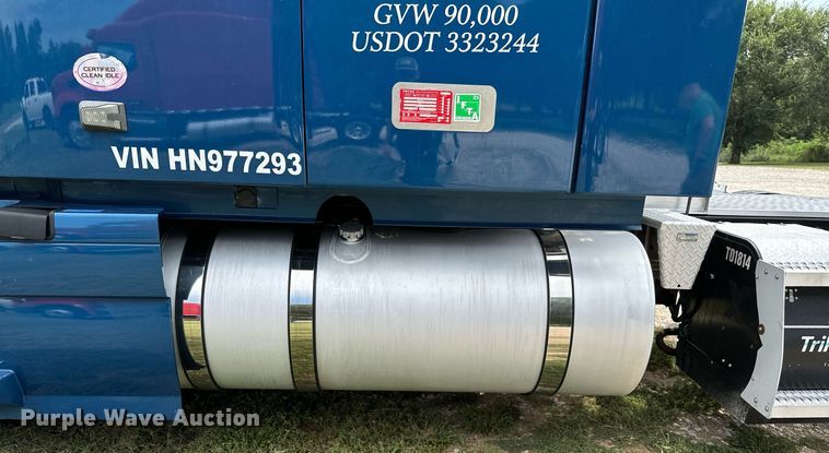 image for item DP3166 2017 Volvo VNL  semi truck