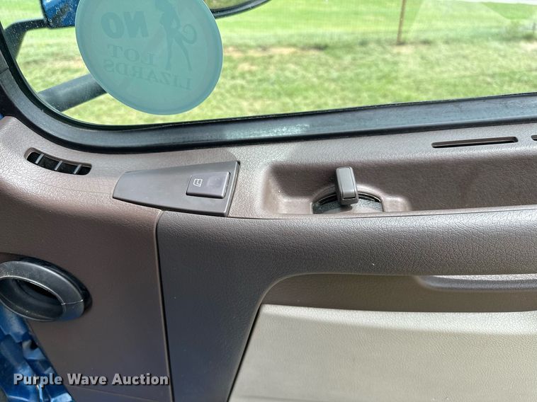 image for item DP3166 2017 Volvo VNL  semi truck