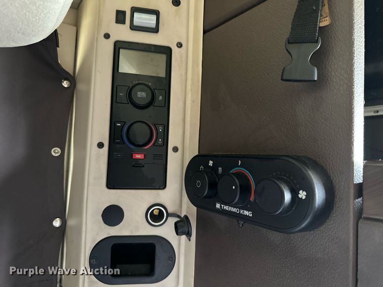 image for item DP3166 2017 Volvo VNL  semi truck