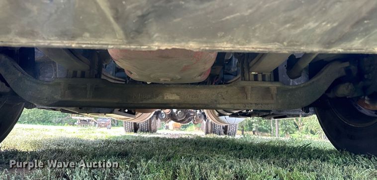 image for item DP3167 2017 Peterbilt 579  semi truck