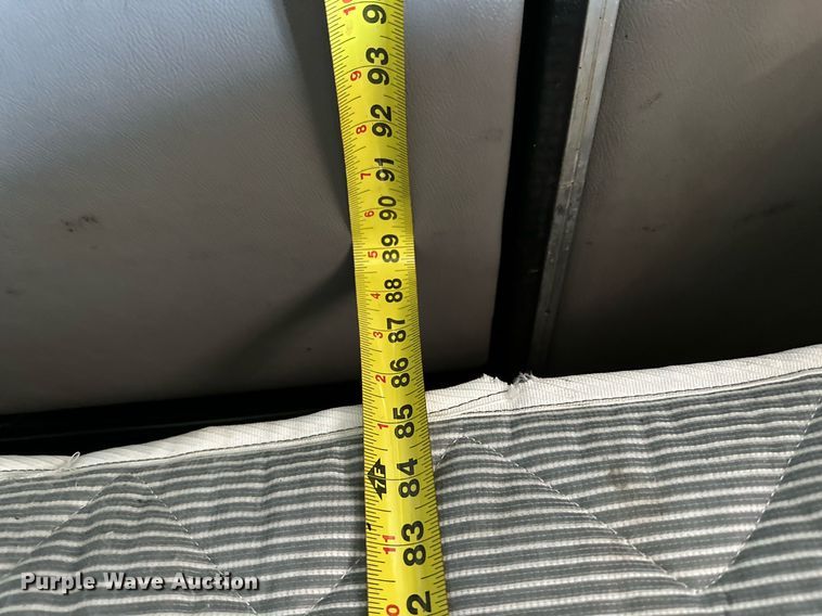 image for item DP3167 2017 Peterbilt 579  semi truck