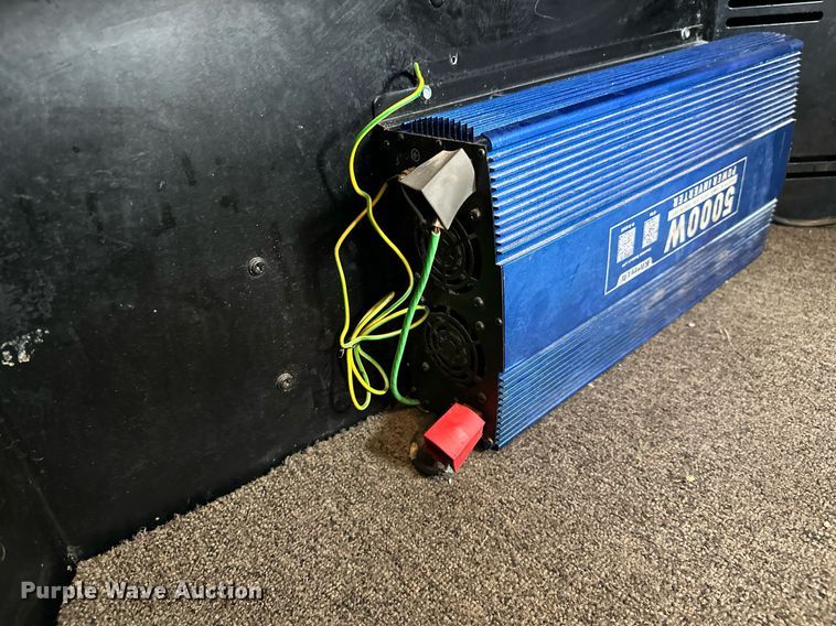 image for item DP3167 2017 Peterbilt 579  semi truck