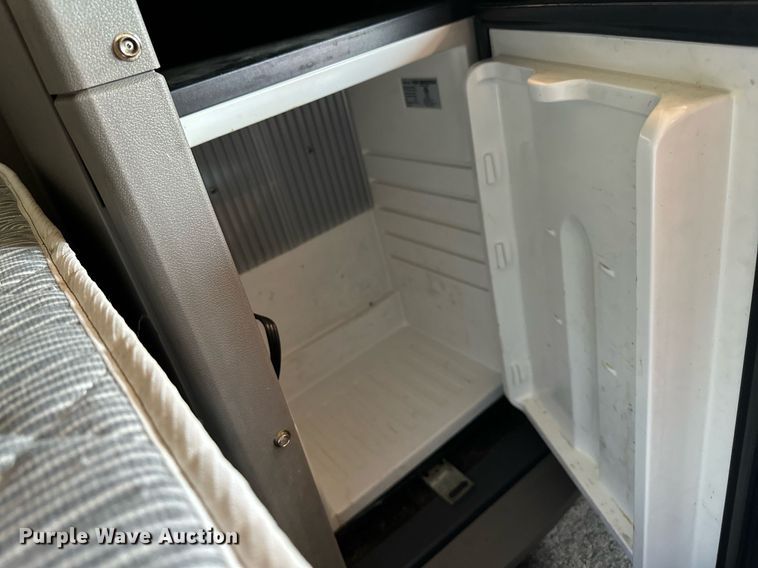 image for item DP3167 2017 Peterbilt 579  semi truck