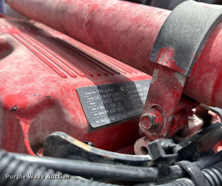 image for item DP3167 2017 Peterbilt 579  semi truck