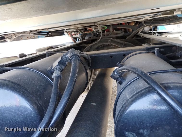 image for item DP3328 2013 Peterbilt 367  semi truck