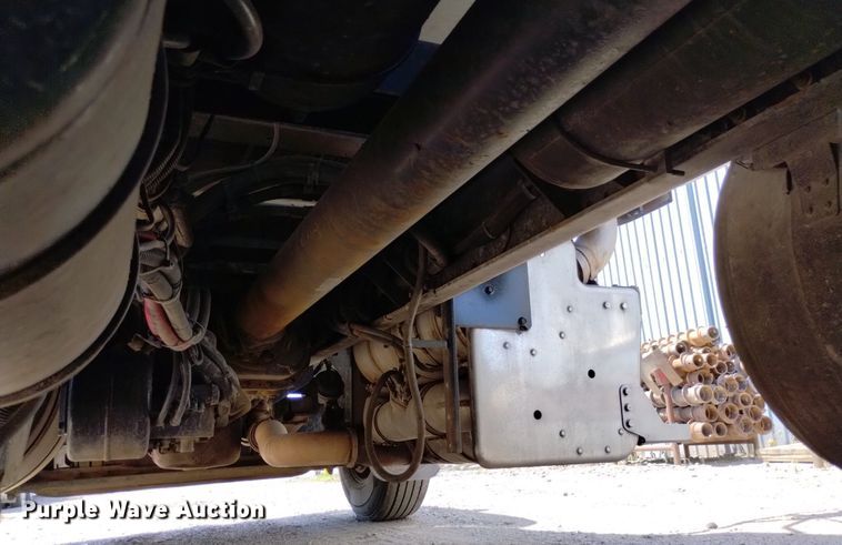 image for item DP3328 2013 Peterbilt 367  semi truck