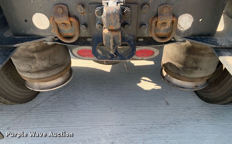 image for item DP8661 2017 Freightliner Cascadia Evolution  semi truck