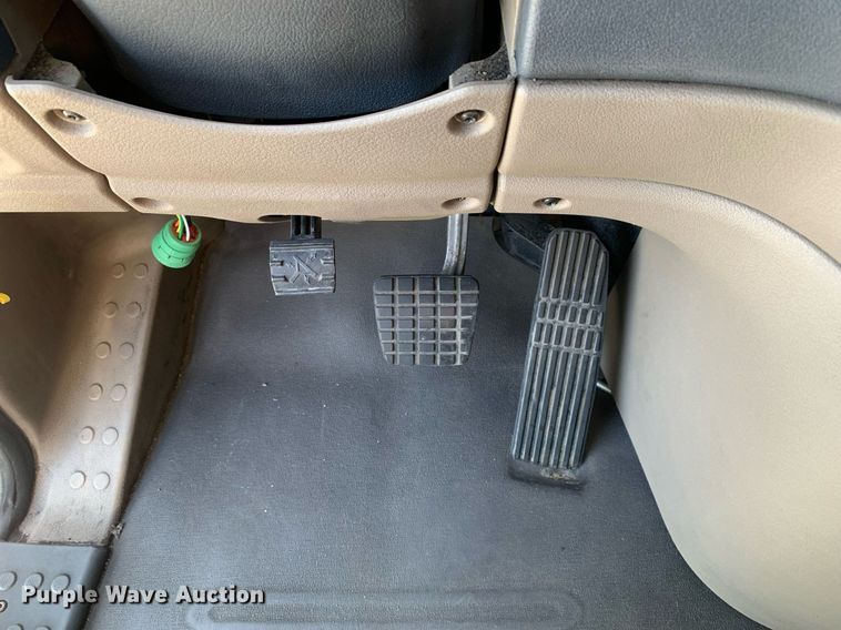 image for item DP8661 2017 Freightliner Cascadia Evolution  semi truck