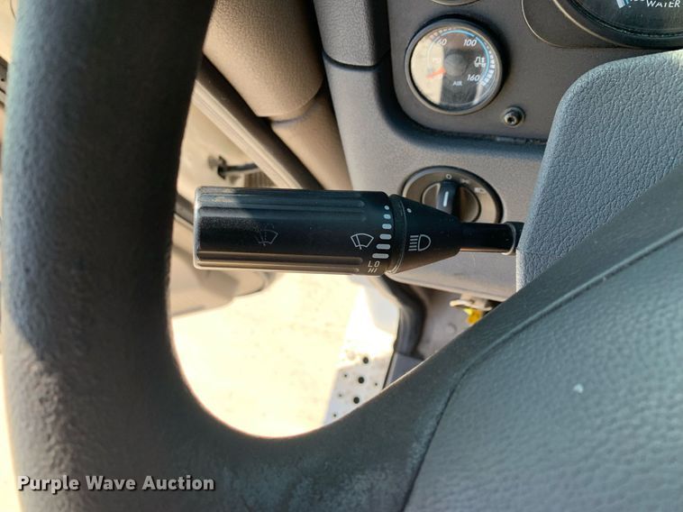 image for item DP8661 2017 Freightliner Cascadia Evolution  semi truck