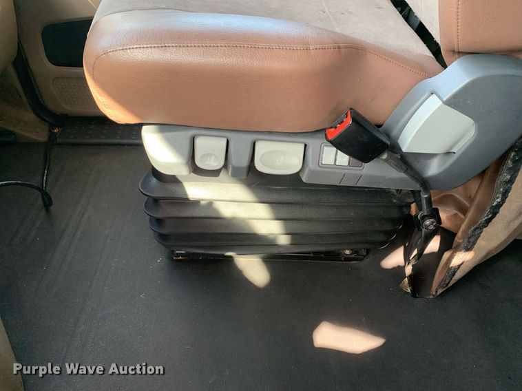 image for item DP8661 2017 Freightliner Cascadia Evolution  semi truck